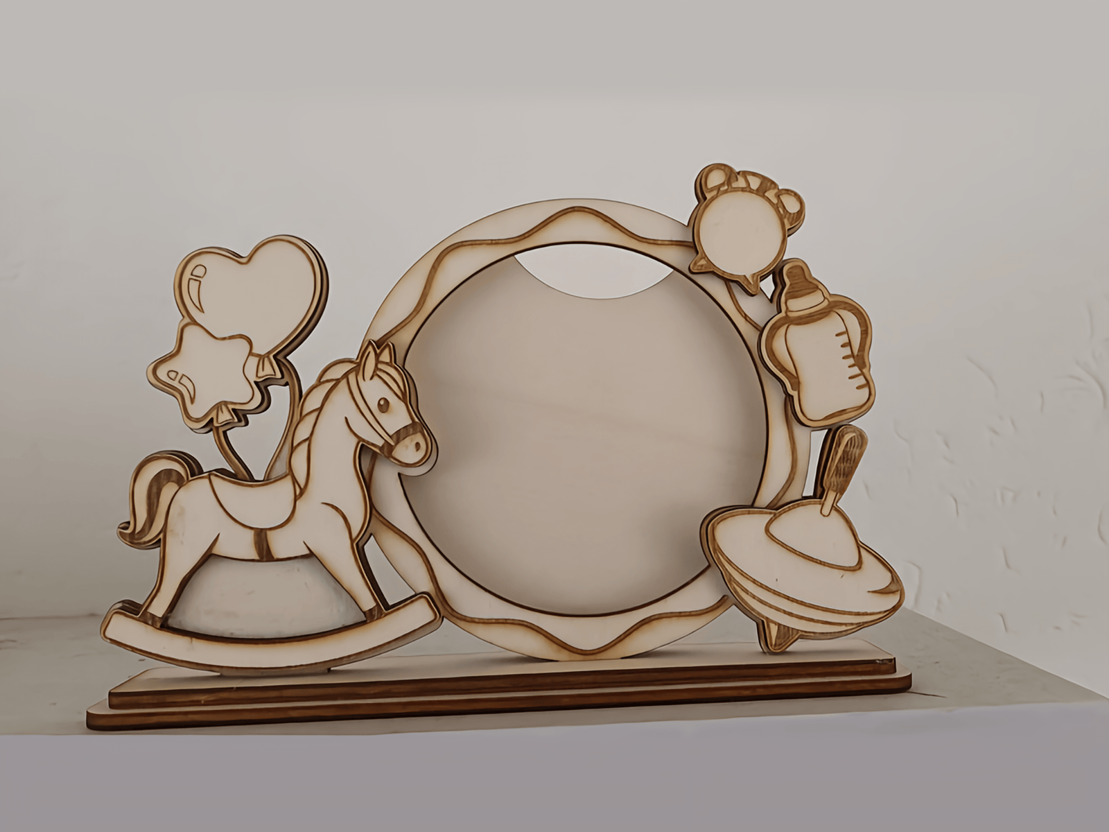 houten schommelpaard fotolijst nostalgische kinder fotokader